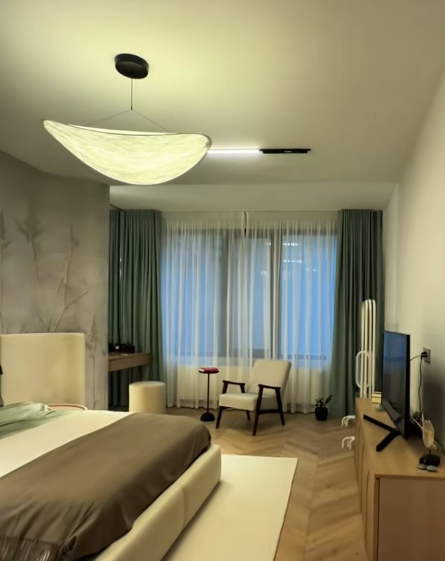 Imagini din casa cu două etaje a lui Virgil Ianțu. Cum arată vila care pare desprinsă din reviste