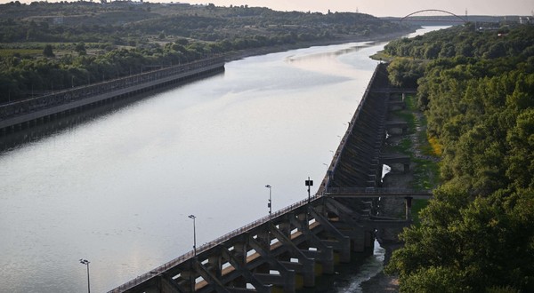 Lucrările hidrotehnice pentru asigurarea resurselor de apă brută necesare funcționării Centralei Nuclearoelectrice de la Cernavodă au costat statul 12,1 milioane de lei. Sursă foto Profimedia Images