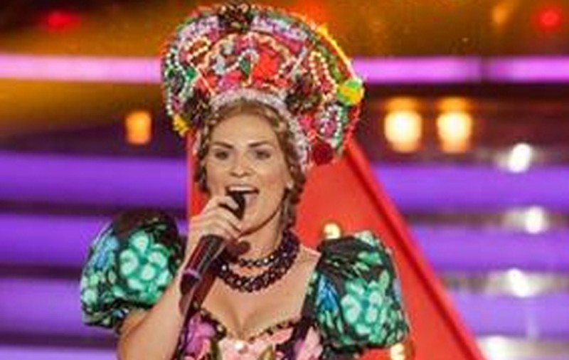 Ellie White l-a înfierbântat pe Andrei Aradits: "Ai mers în zona cu bulina de 18 ani!"