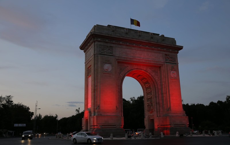 Mai multe clădiri din centrul Bucureștiului vor fi iluminate în roșu pentru comemorarea martirilor Brâncoveni şi conştientizarea violenţelor împotriva creştinilor