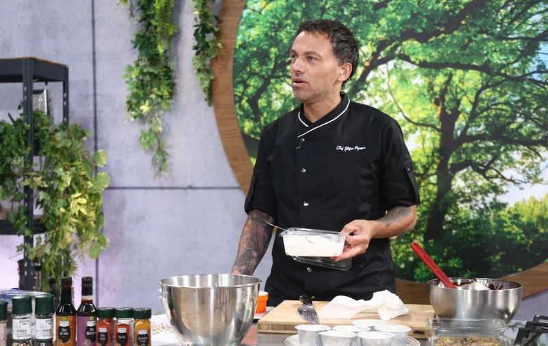 Rețeta lui Ștefan Popescu de pască pentru Paște, cu aluat de cozonac. Ce ingrediente folosește juratul de la „Chefi la cuțite”