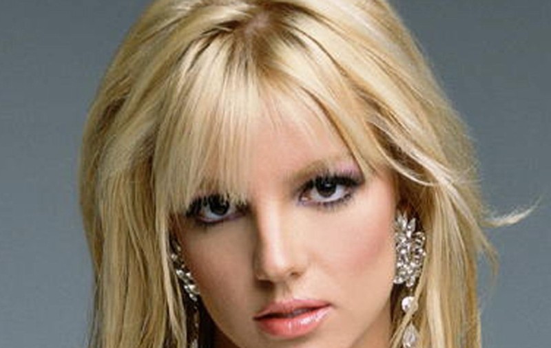 Britney Spears şi-a reangajat iubitul ca impresar