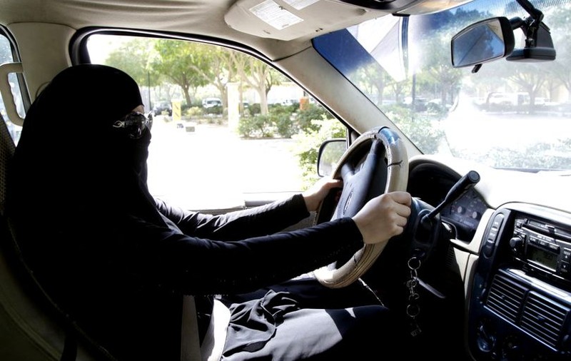 Femeile din Arabia Saudită vor putea conduce mașini, din 24 iunie 2018