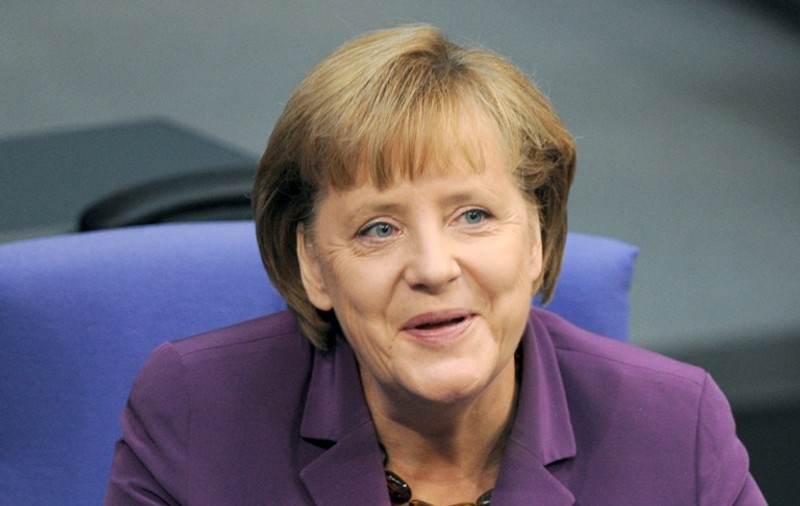 Gest înduioşător făcut de "Doamna de fier a Germaniei". Vezi ce i-a dăruit Merkel lui Sarkozy!