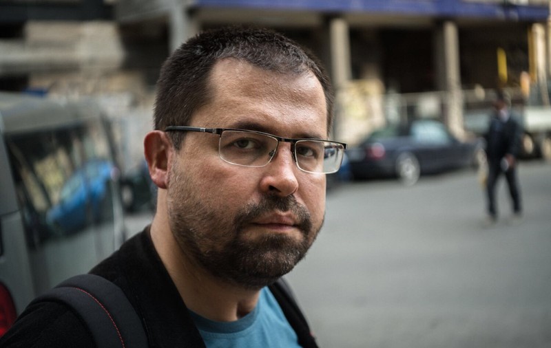 Supraviețuitor Colectiv, despre cazul fetei incendiate, care a fost transferată la Craiova și de acolo la București: “Ce fac autoritățile e crimă cu premeditare”