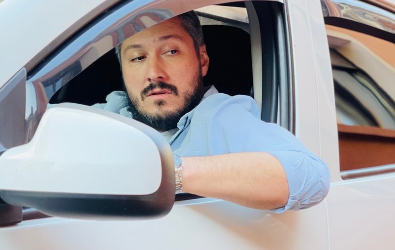 Povestea lui Sorin Pârcălab, actorul care e inginer de profesie: „Am lucrat la un moment dat ca agent de vânzări, apoi am instalat camere video și sisteme de alarmă”