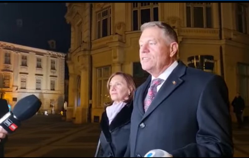 Klaus Iohannis participă la slujba de Înviere la Sibiu. Mesajul președintelui României