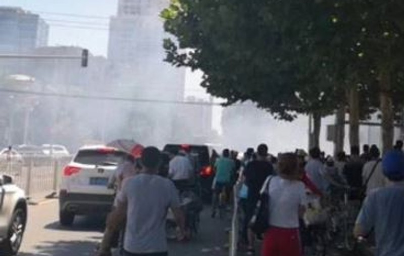VIDEO EXCLUSIV / Explozie în apropiere de ambasada SUA din Beijing. Un român a filmat urmările deflagrației