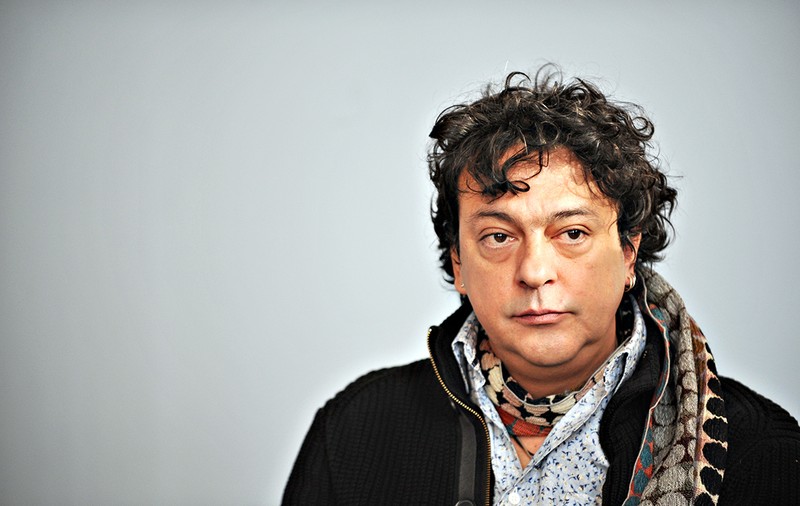 Trupul neînsuflețit al lui Alexandru Darie, depus la Teatrul Bulandra. Când va fi înmormântat regizorul