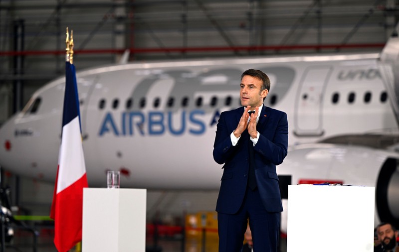 Nemulțumit de „o lume dominată de companiile americane și chineze", Macron anunță că Franţa va susţine financiar dezvoltarea unei „nave spaţiale cargo"