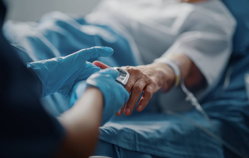 Dovada că medicii de la Centrul de Arși știau că Lavinia este infectată cu Candida auris, dar nu au spus: „Niște criminali. O lăsau să moară în România”
