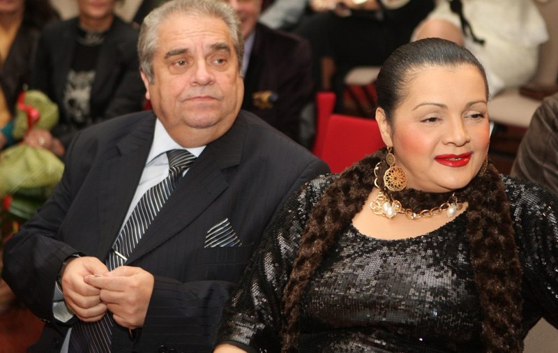 Cornelia Catanga își acuză soțul că i-a schimbat copilul la naștere. "Medicii mi-au zis că e fată, dar el a venit cu un băiat"