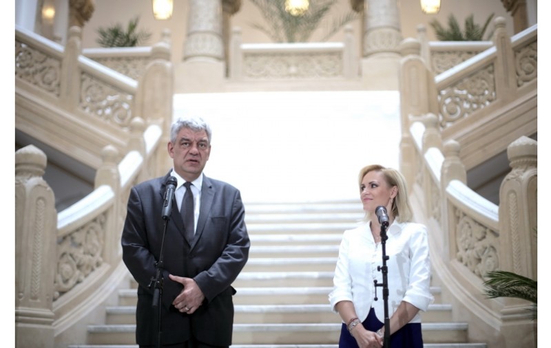 Premierul spune că activitatea metroului trebuie coordonată de Primăria Capitalei; Ce i-a cerut Gabriela Firea
