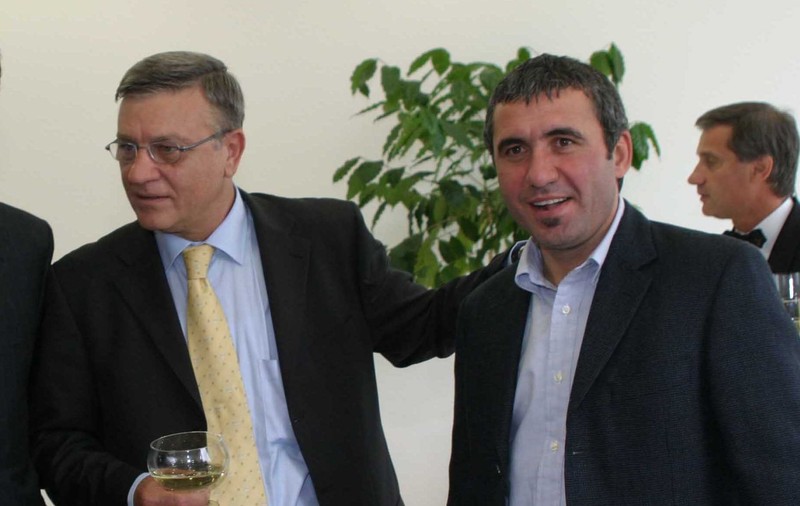 Scandal între Gică Hagi și Mircea Sandu. ”Și-a ieșit din fire și l-a curățat”