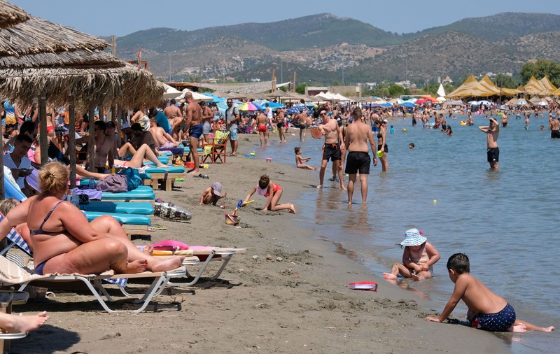 Grecia extinde interdicțiile şi restricţiile pentru România și alte state. Ce trebuie să știe turiștii