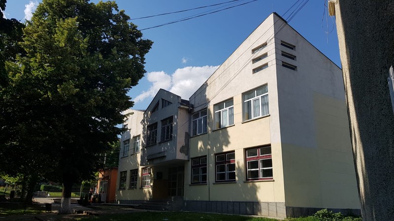 Seminarul Teologic Ioan Gură de Aur din Huși
