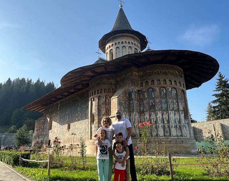 Mirela Vaida își construiește casă în Bucovina: „Am cumpărat aici un teren”. Vedeta s-a lăudat cu peisajul pe care-l va avea din locuință