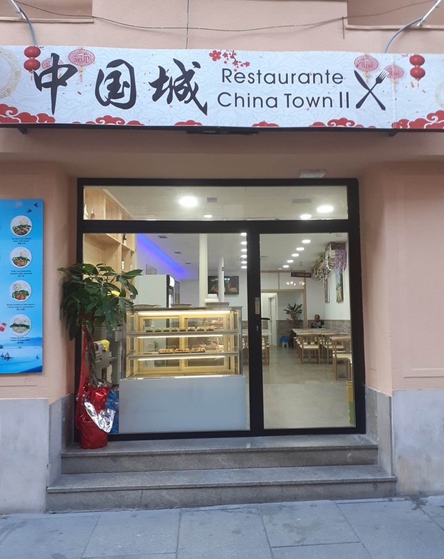 Trimisul special Libertatea, corespondență din Segovia, Spania: Străzile sunt pline, dar nimeni nu intră în restaurantul chinezesc