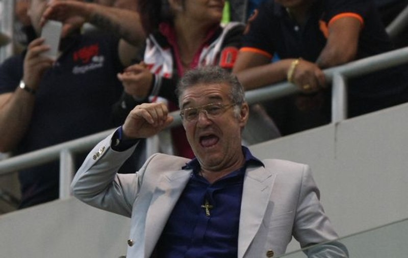 Câtă sinceritate! Gigi nu este interesat de titlu, ci de bani: "Mă interesează pe mine 24, 25? Pe mine mă interesează bănuţul la Gigi Becali în buzunar"
