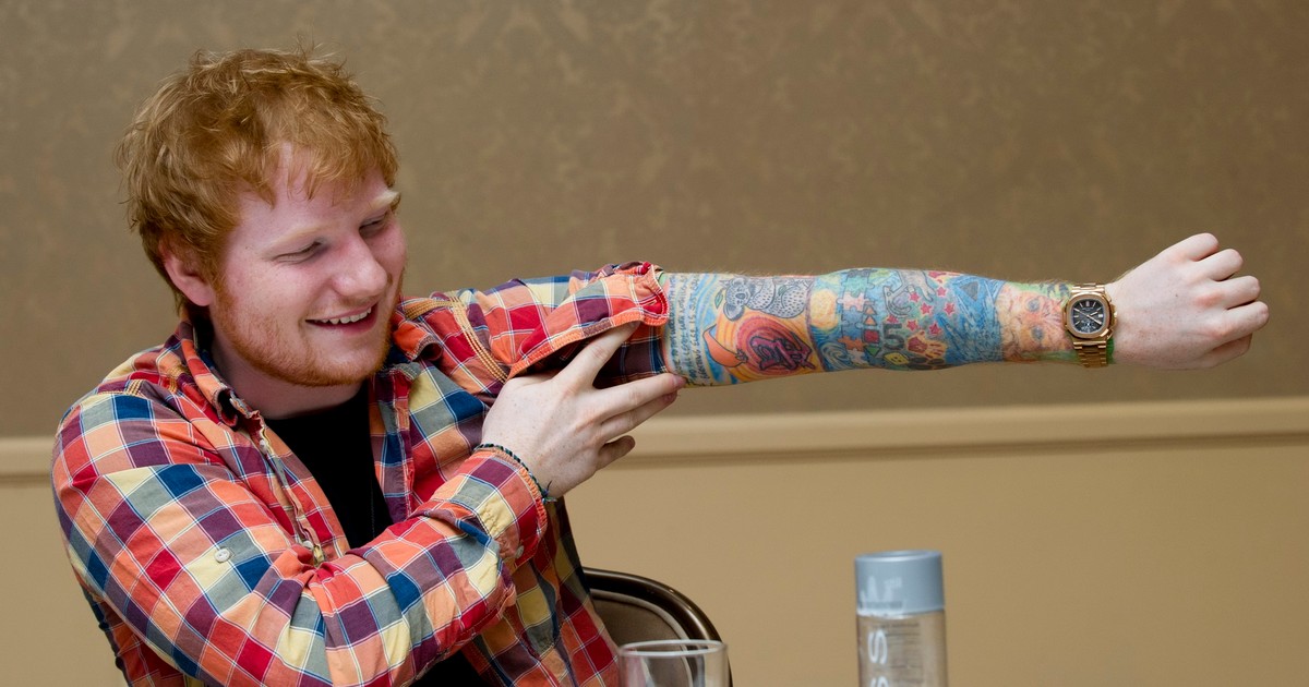 Ed Sheeran a anunțat că s-a logodit