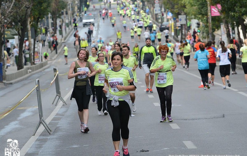 Vin la maraton, dar fug la ștafetă. Un fel de team building în alergare