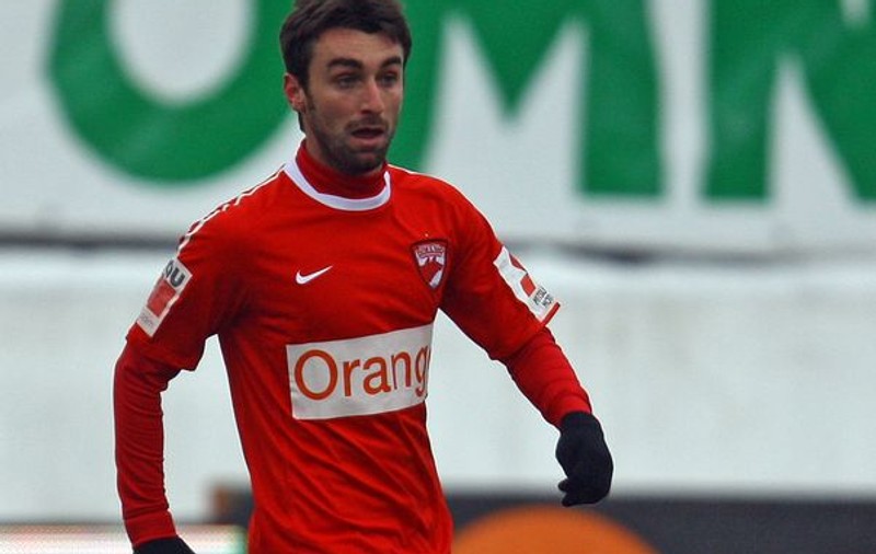 700 de spectatori la un fost derby: Dinamo - Unirea Urziceni 3-1