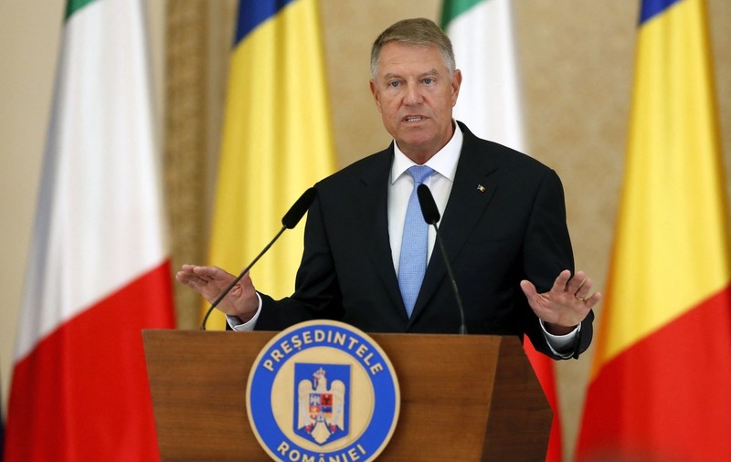 Iohannis, declarații despre „obiectivul comun de includere a României în programul Visa Waiver” la recepția de la Ambasada SUA