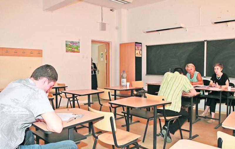 Elevii vor fi «percheziţionaţi» la Bac