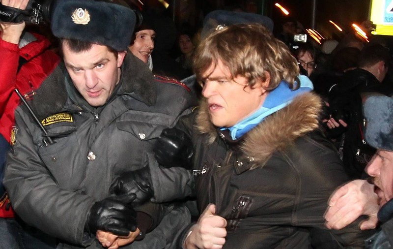 Peste 380.000 de poliţişti vor asigura securitatea la alegerile prezidenţiale din Rusia