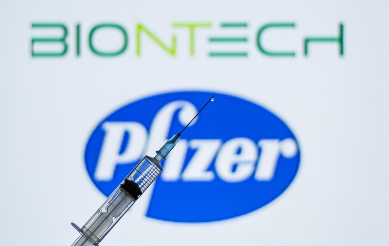 Pfizer estimează vânzări de vaccinuri anti-COVID în valoare de 15 miliarde de dolari în 2021