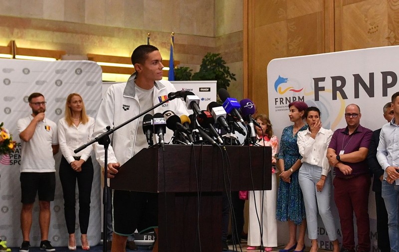 Cel mai mare vis al lui David Popovici: „Lucrez la asta în fiecare zi”. Discurs memorabil susținut la revenirea în țară