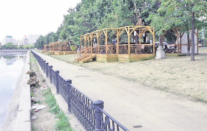 Aşa arată «Riviera» de pe Dâmboviţa!
