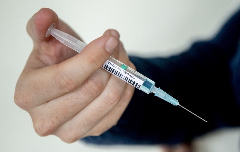 CNN: UE este afectată de neînțelegeri. Vaccinurile anti-COVID, o șansă reală de a salva proiectul european