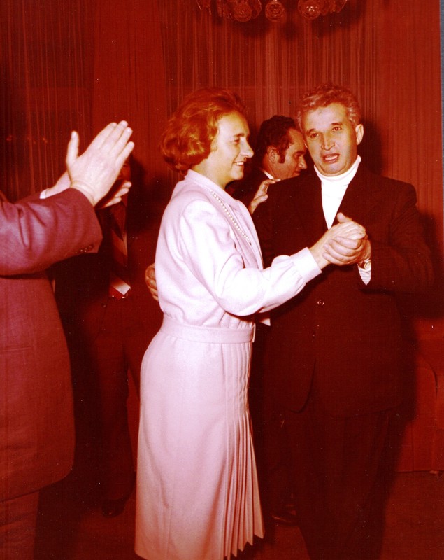 Imagini incredibile de la petrecerile cu lăutari ale lui Nicolae Ceaușescu. Dedicații cu Gică Petrescu și Romica Puceanu