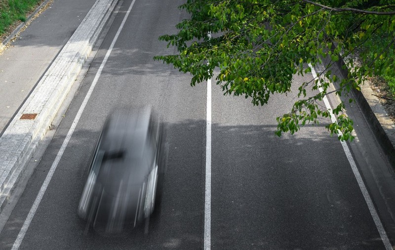Un român prins cu 203 km/h în Franța, lăsat fără mașina de zeci de mii de euro. Cum a motivat în fața polițiștilor goana pe șosea