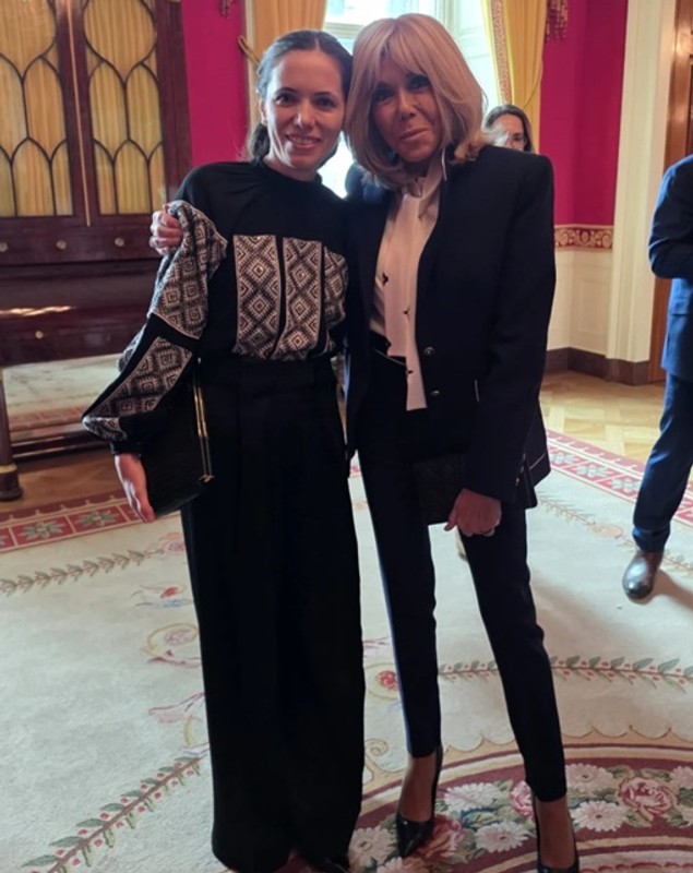 Mirabela Grădinaru, analizată atent de designeri, după vizita în SUA: „Mai are mult de lucru”. Greșelile vestimentare făcute de partenera lui Nicușor Dan