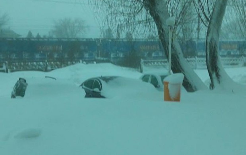 Cod galben de viscol în Argeș și alte patru județe. Vânt de peste 100 km/h