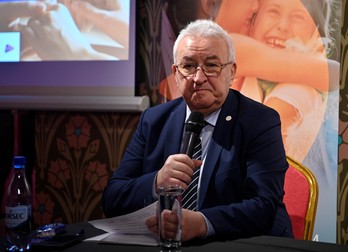 - Conferinţă de presă organizată de Federaţia Asociaţiilor Bolnavilor de Cancer, prilejuită de Ziua Mondială de Luptă Împotriva Cancerului (4 februarie Cezar Irimia-presdinte asociatie
