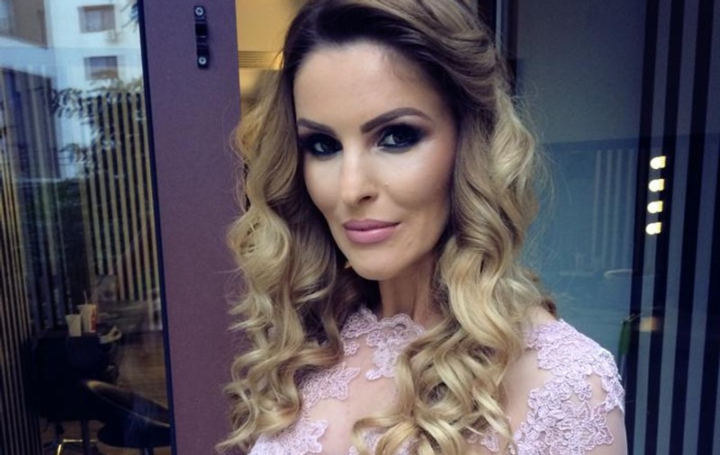 Denisa Nechifor urcă pe podium, la mare! Radu Mazăre, Cătălin Botezatu şi Adrian Cristea se vor distra la un show de zile mari