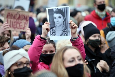 Izabela, o femeie însărcinată care a murit în spital, a devenit simbolul noului val de proteste FOTO: EPA