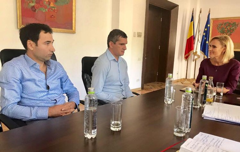 Gabriela Firea s-a întâlnit cu medicii demisionari de la Spitalul Colentina. “Sper că vor reveni asupra deciziei”