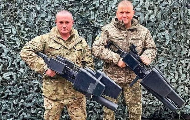 Un general ucrainean a prezentat „arma spațială” folosită de soldații lui împotriva atacurilor aeriene ale rușilor