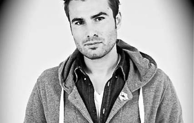 ADRIAN MUTU, într-o nouă fotografie în care copiază "PIŢIPOANCELE"! | FOTO ÎN ARTICOL