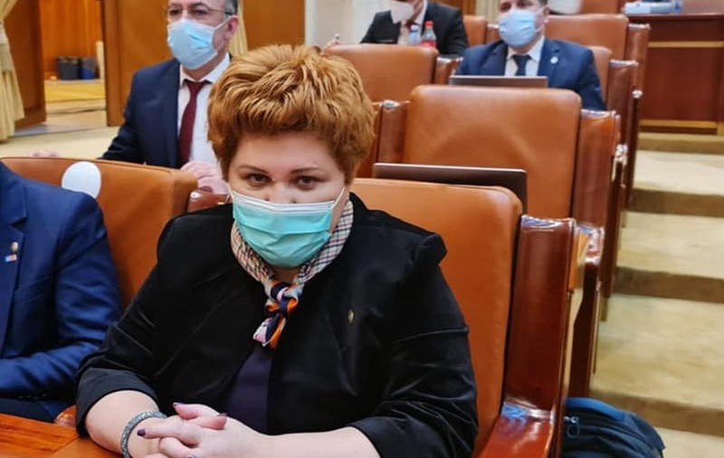 Un deputat USR trece la PNL: „Nu pot rămâne într-un partid fără strategie și fără viziune”
