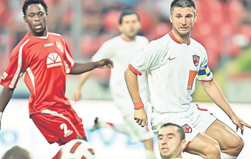 Andrei Cristea s-a transferat la Karlsruhe pe un salariu fabulos: 360.000 € pe an
