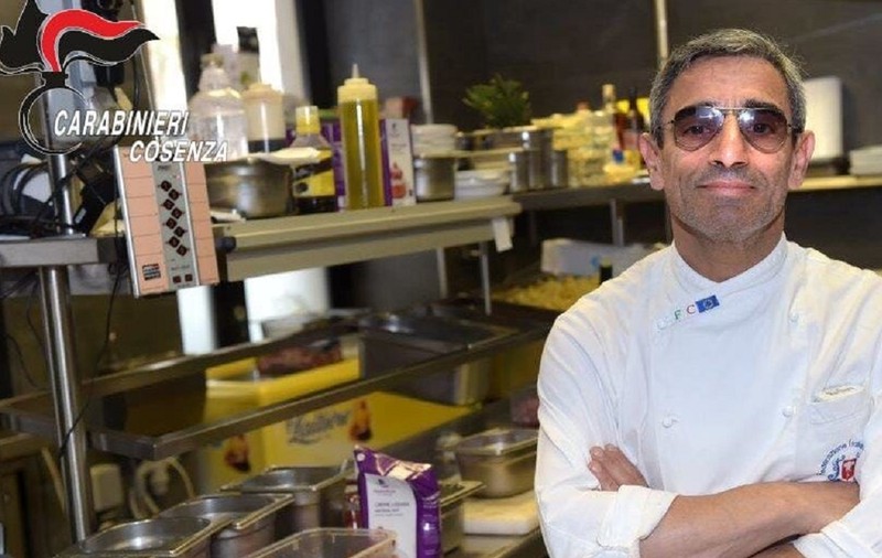 Un mafiot italian, căutat de 16 ani pentru crimă, a fost găsit în Franța. Făcea pizza „în restaurantul visurilor sale”