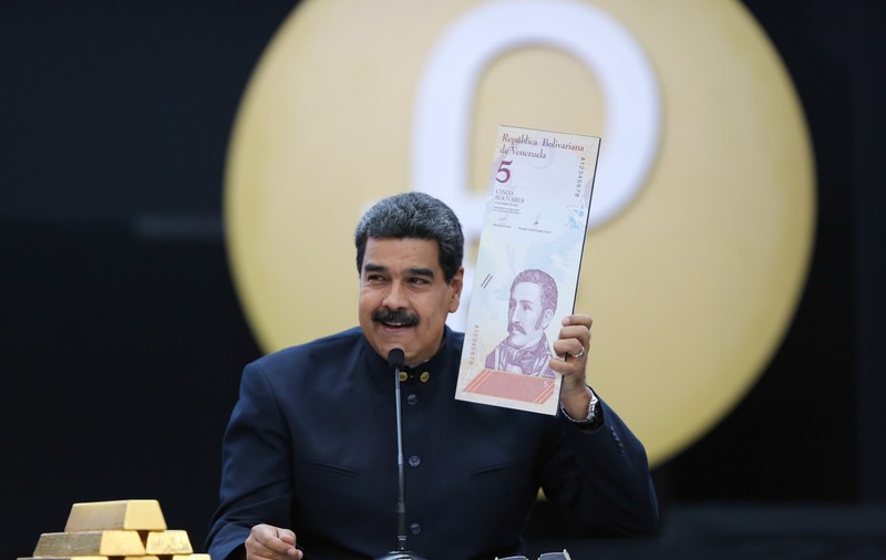 Nicolas Maduro a decis să taie trei zerouri de pe moneda Venezuelei