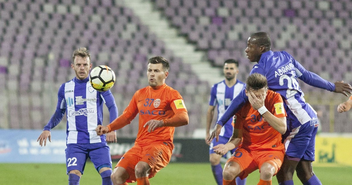 Meciul de fotbal dintre echipele ACS Poli Timisoara si FC Botosani, din etapa a XVIII-a a Ligii 1 Betano, disputat pe stadionul Dan Paltinisanu din Timisoara, vineri, 17 noiembrie 2017. .© FOTO: Cornel Putan / Sport Pictures