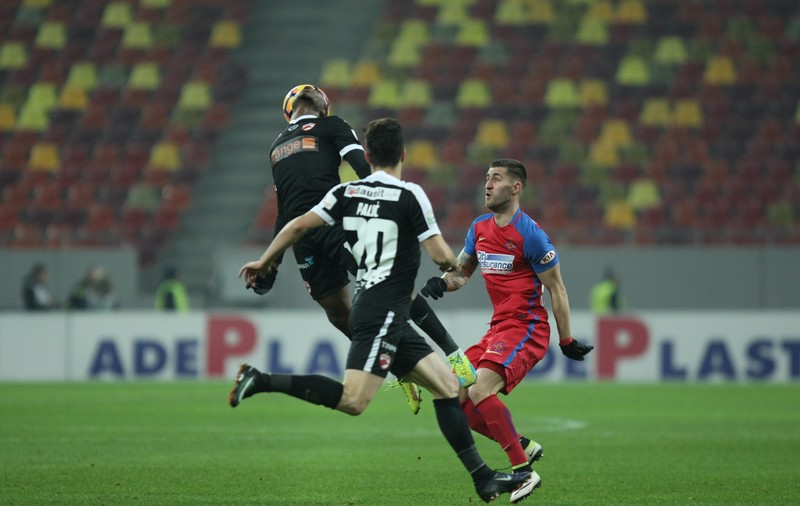 BILETUL ZILEI din fotbal vine cu meciuri din Cupa Ligii, Cupa Italiei și FA Cup