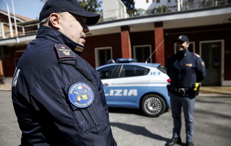 Un turist britanic, găsit mort într-o cameră de hotel din Florenţa, alături de o femeie rănită grav